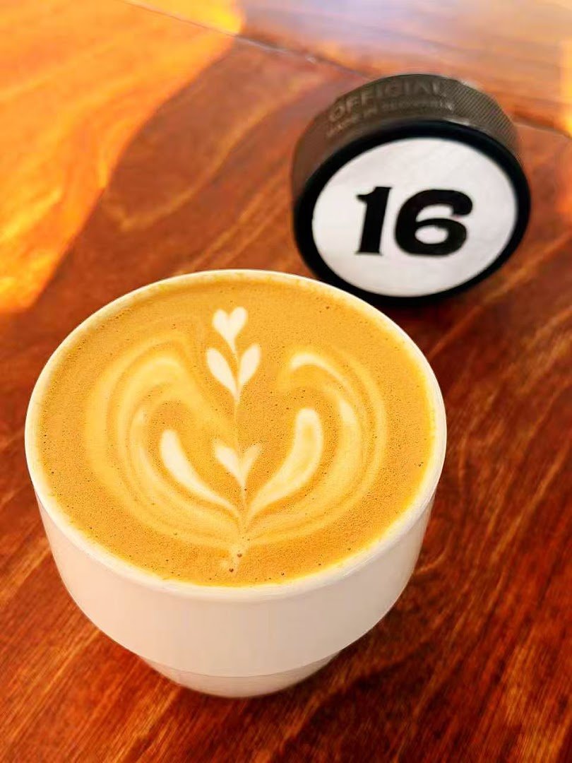 Coffee at September Cafe, specialty coffee shop in Montreal