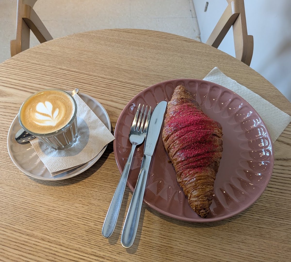 Kefir Coffee & Bakery specialty coffee shop in Barcelona - photo 4