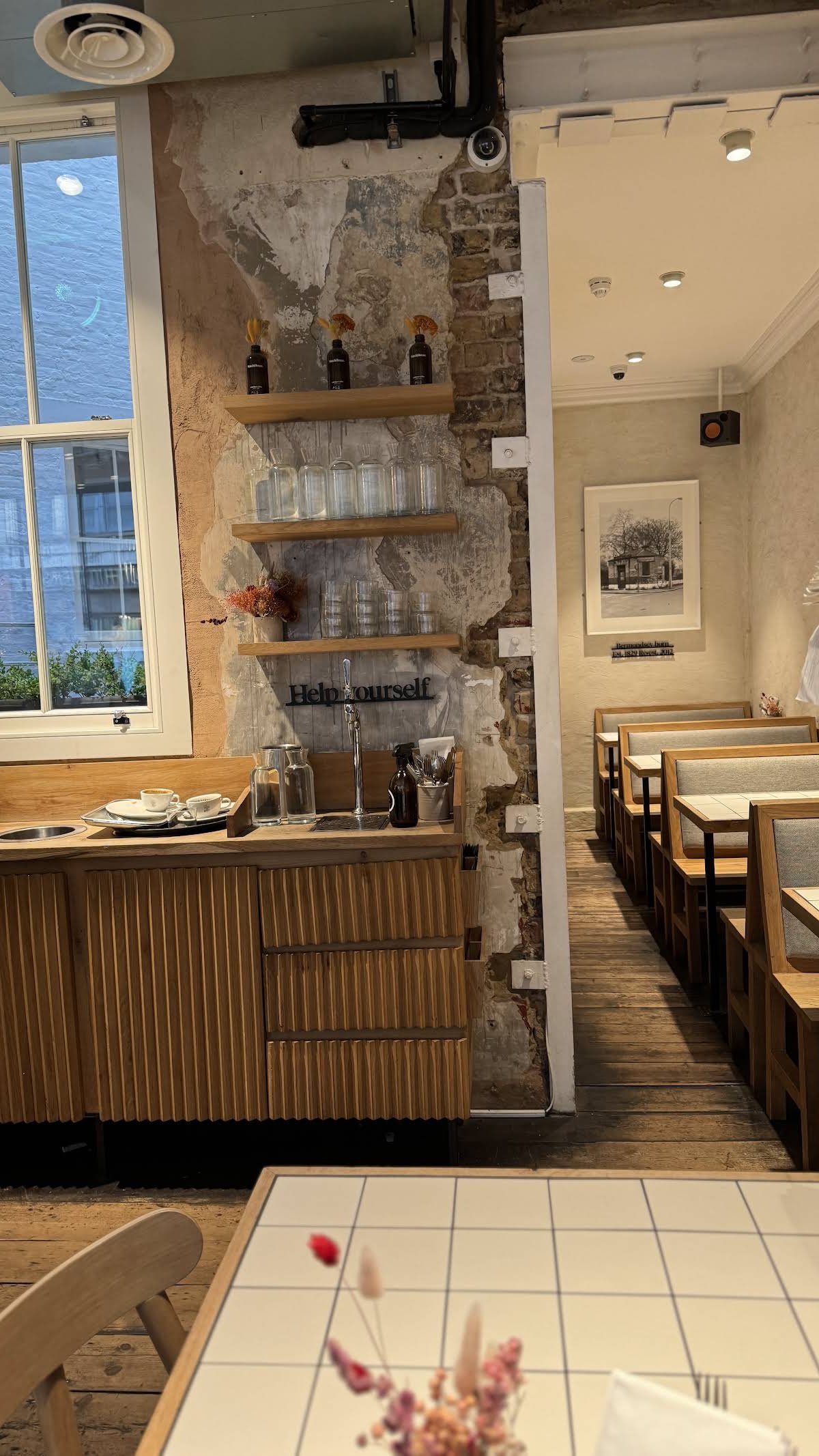 WatchHouse Spitalfields specialty coffee shop in London - photo 9