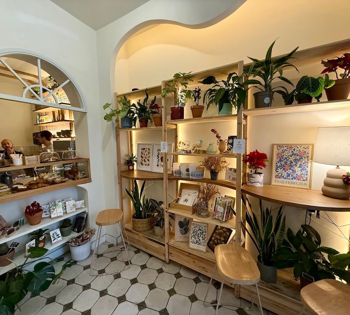 Botánica specialty coffee shop in Madrid - photo 2