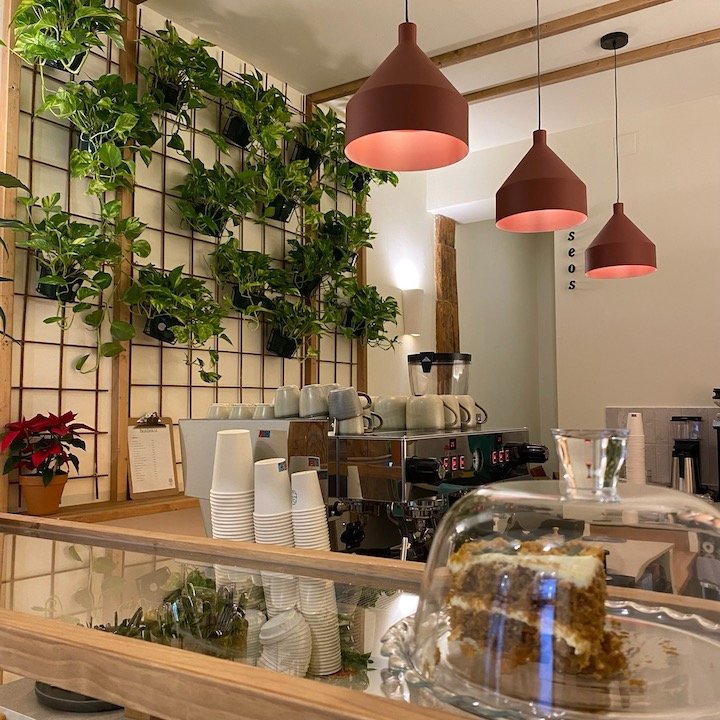 Botánica specialty coffee shop in Madrid - photo 5