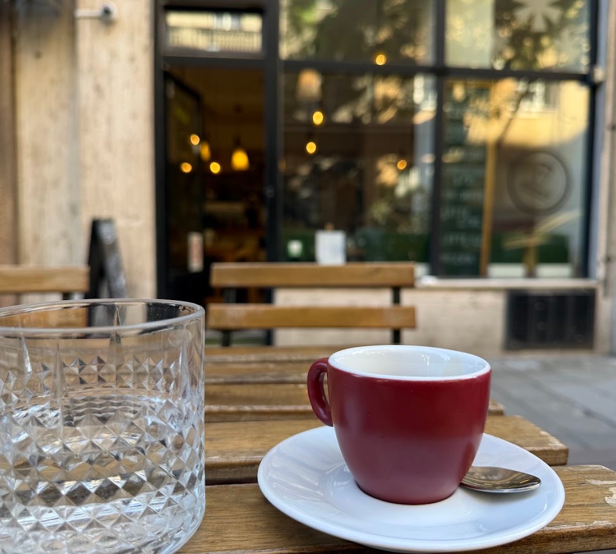 Storefront of Uzitak Coffee Selection & Delights, specialty coffee shop in Belgrade