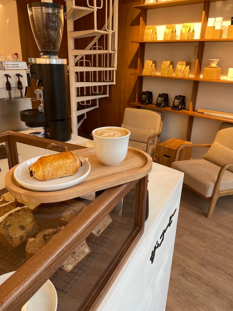 Coffee at The Coffee, specialty coffee shop in Lisbon