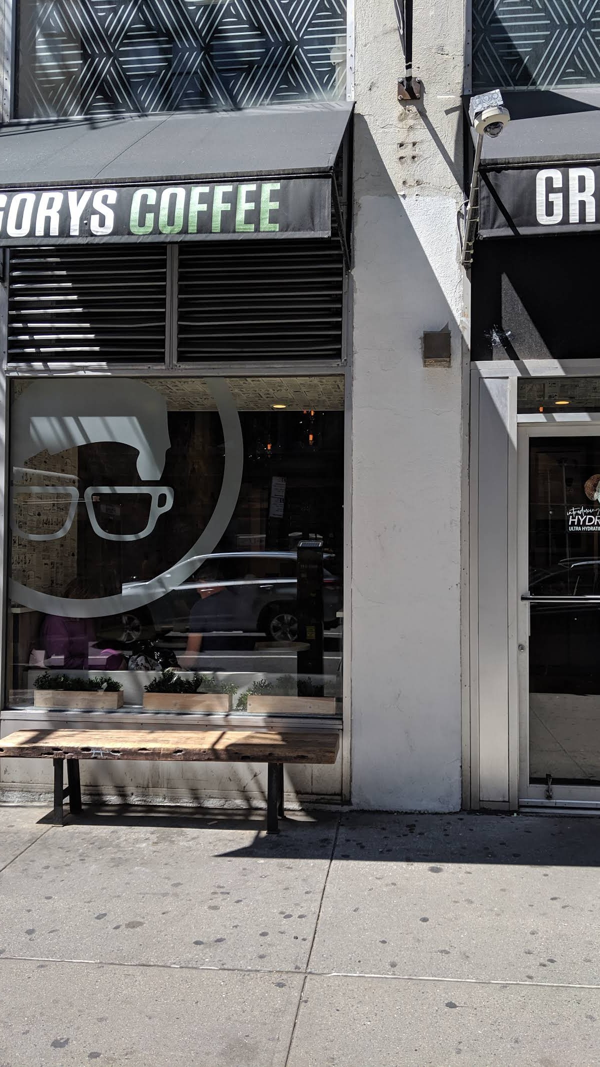 Gregorys Coffee specialty coffee shop in New York - photo 5