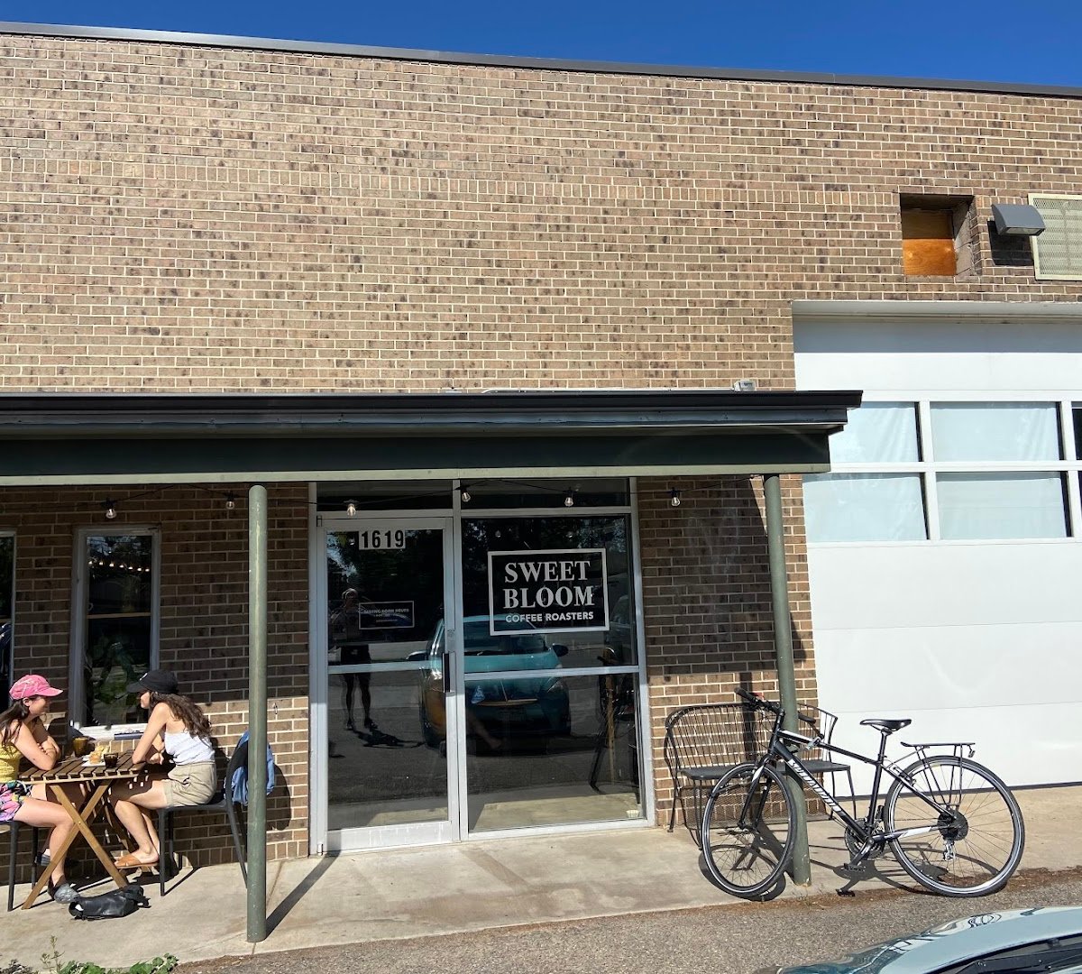 Sweet Bloom Coffee specialty coffee shop in Denver - photo 5