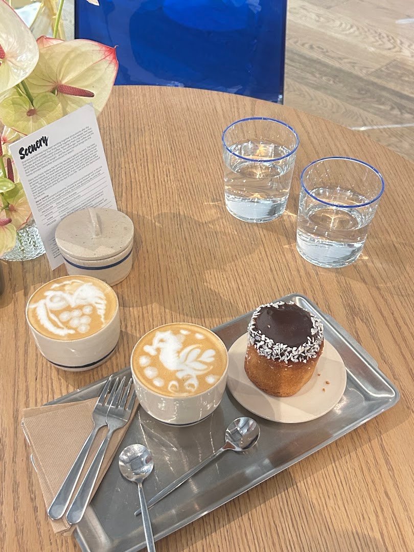 Simmos Coffee specialty coffee shop in London - photo 6