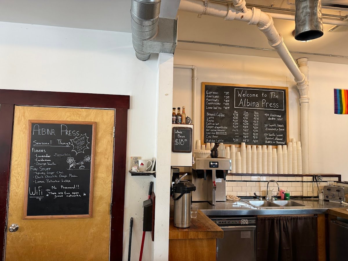 Albina Press specialty coffee shop in Portland - photo 6