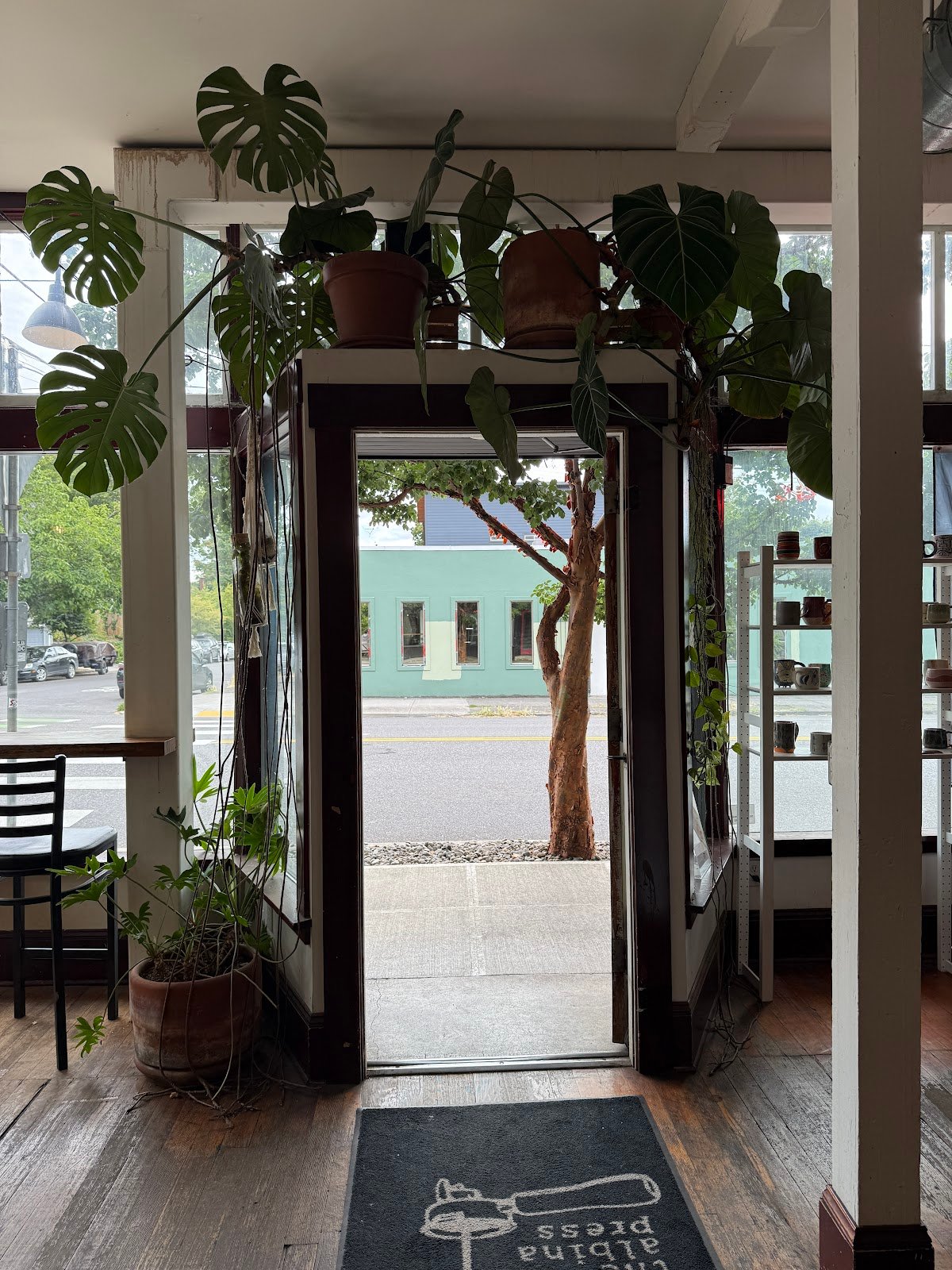 Albina Press specialty coffee shop in Portland - photo 7