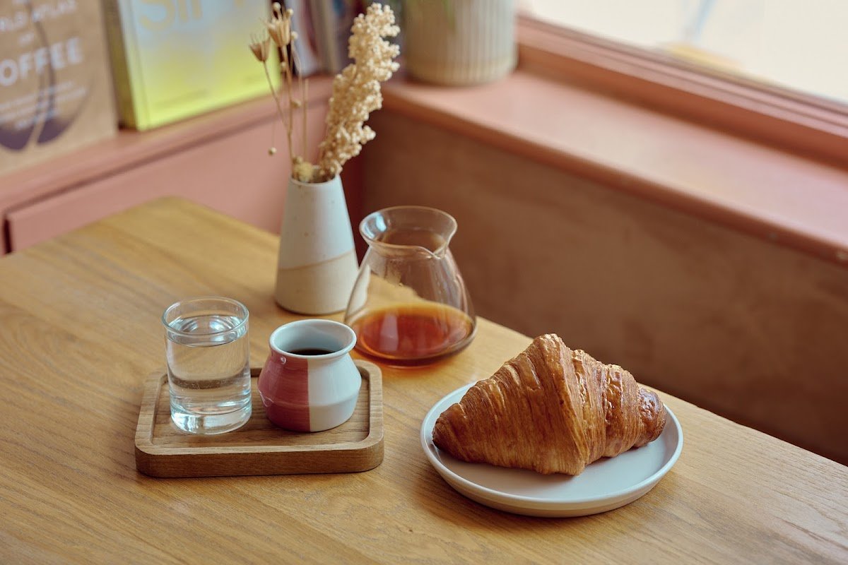 Profile Highbury specialty coffee shop in London - photo 2