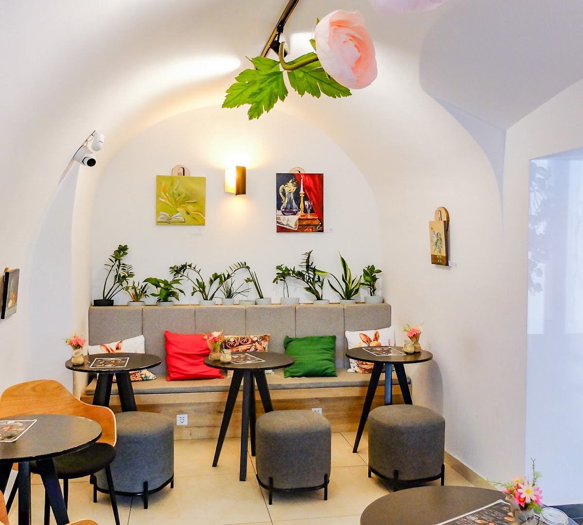 Flat White Art specialty coffee shop in Budapest - photo 4