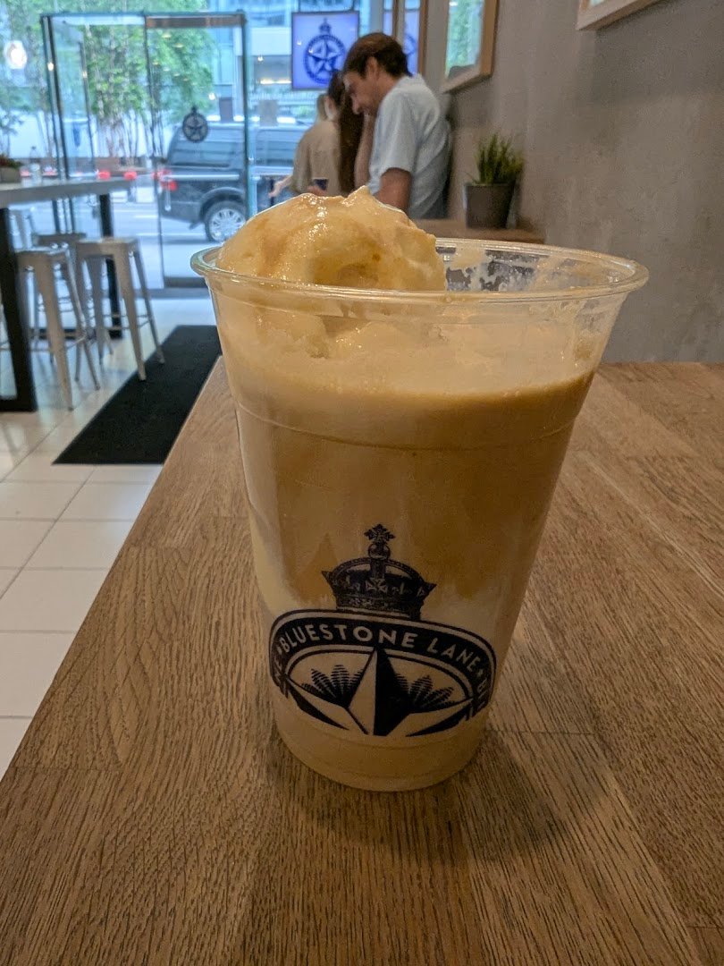 Bluestone Lane Bryant Park Coffee Shop specialty coffee shop in New York - photo 3