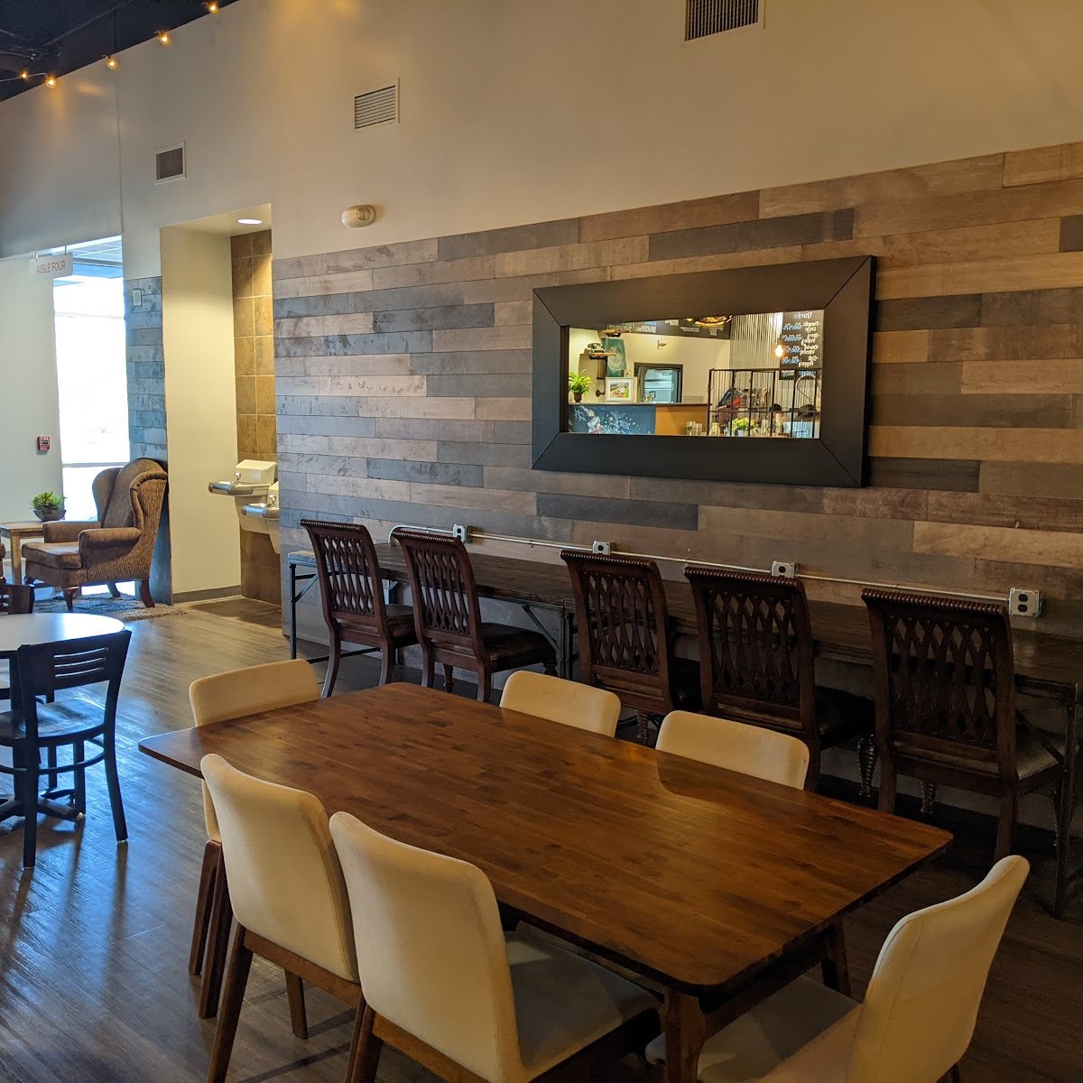 1418 Coffee - Garland specialty coffee shop in Dallas - photo 8