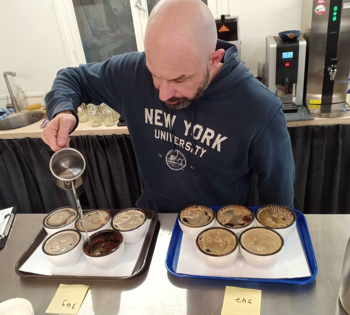 Amsterdam Coffee Lab specialty coffee shop in Amsterdam - photo 6