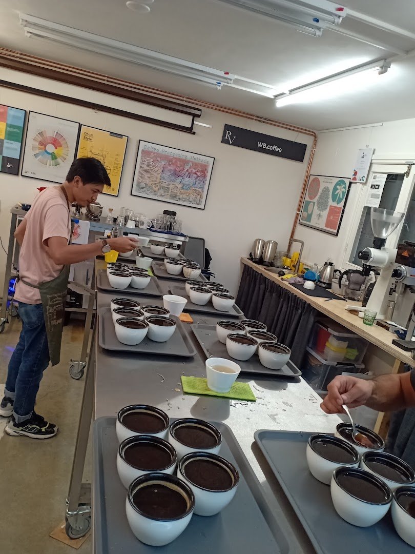 Amsterdam Coffee Lab specialty coffee shop in Amsterdam - photo 9