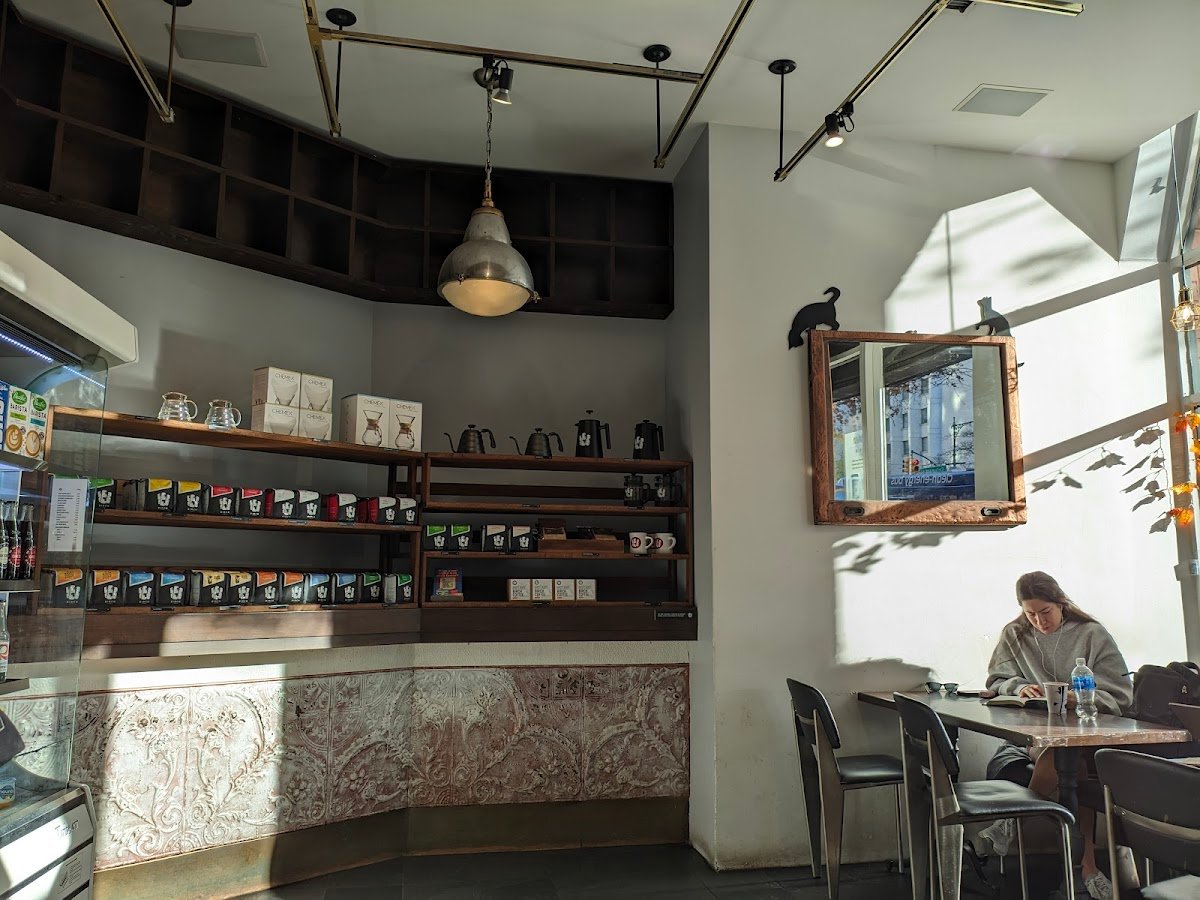 Birch Coffee specialty coffee shop in New York - photo 7