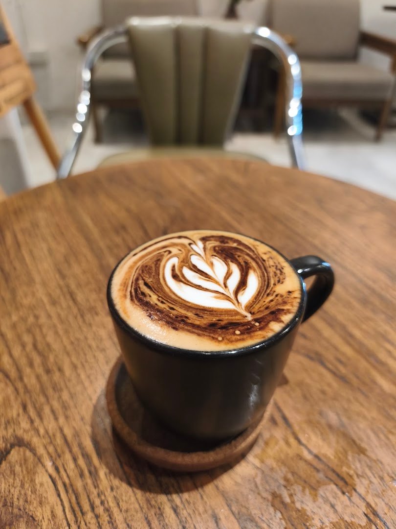 Earthy Roaster (Specialty Coffee) specialty coffee shop in Bangkok - photo 4
