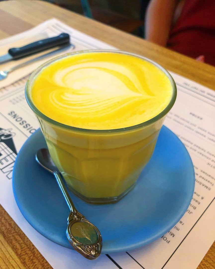 Coffee at Café Melbourne, specialty coffee shop in Montreal