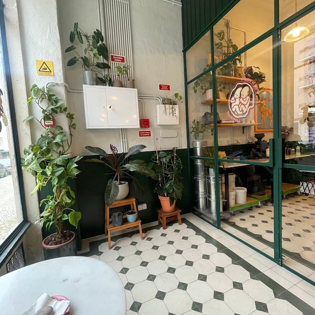 Interior of Milkees - Specialty Coffee & Cookies, specialty coffee shop in Lisbon