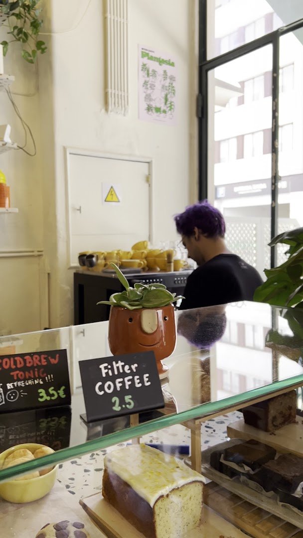 Interior of Milkees - Specialty Coffee & Cookies, specialty coffee shop in Lisbon
