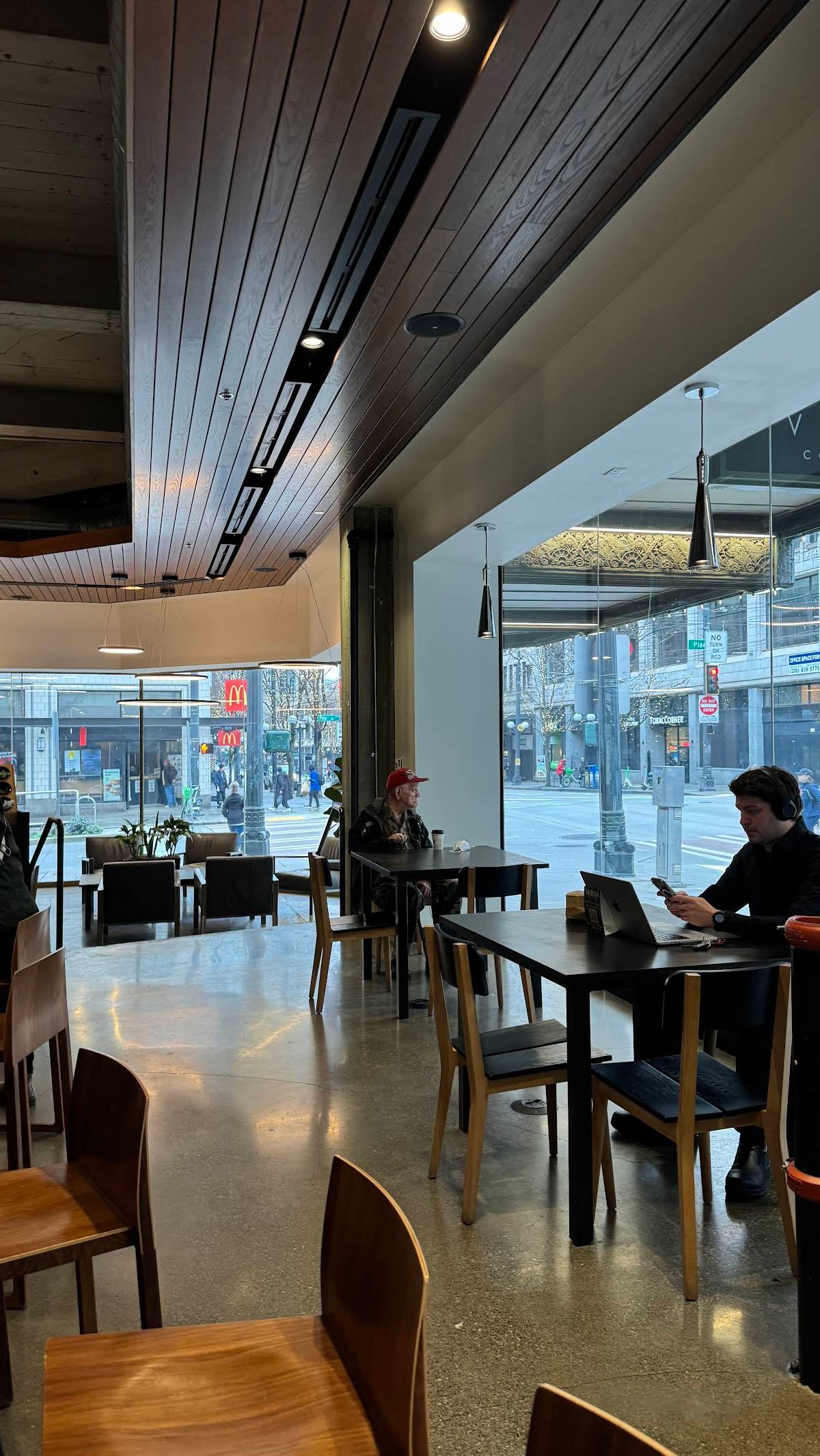 Victrola Coffee Roasters specialty coffee shop in Seattle - photo 2