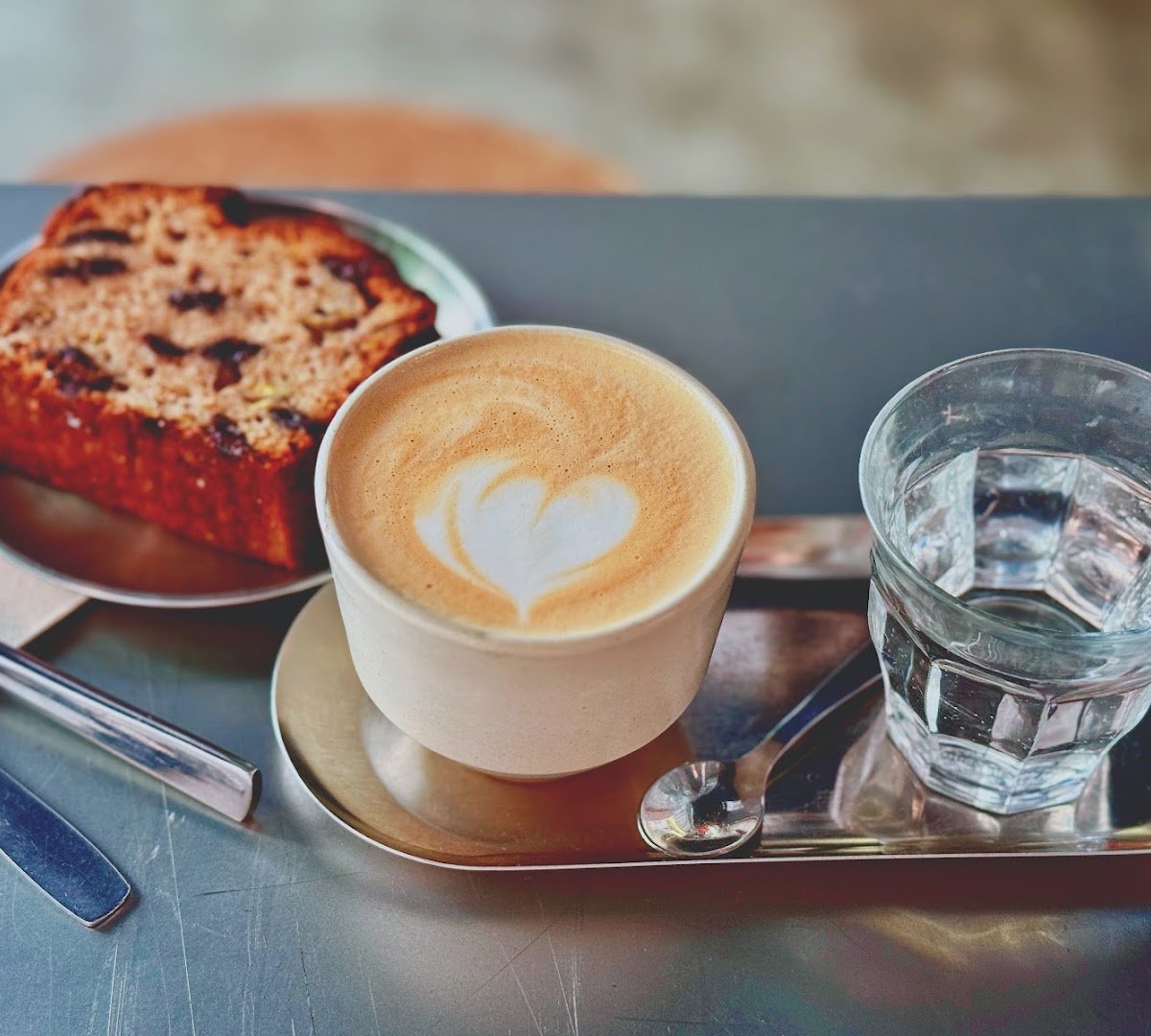 COFI. (café de especialidad) specialty coffee shop in Madrid - photo 4