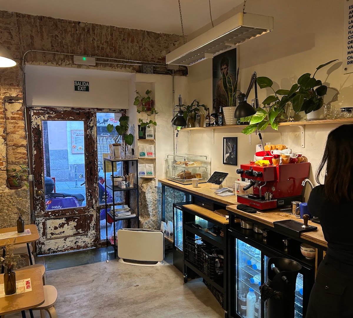 Siniestro Café de Especialidad | Specialty Coffee Madrid specialty coffee shop in Madrid - photo 6