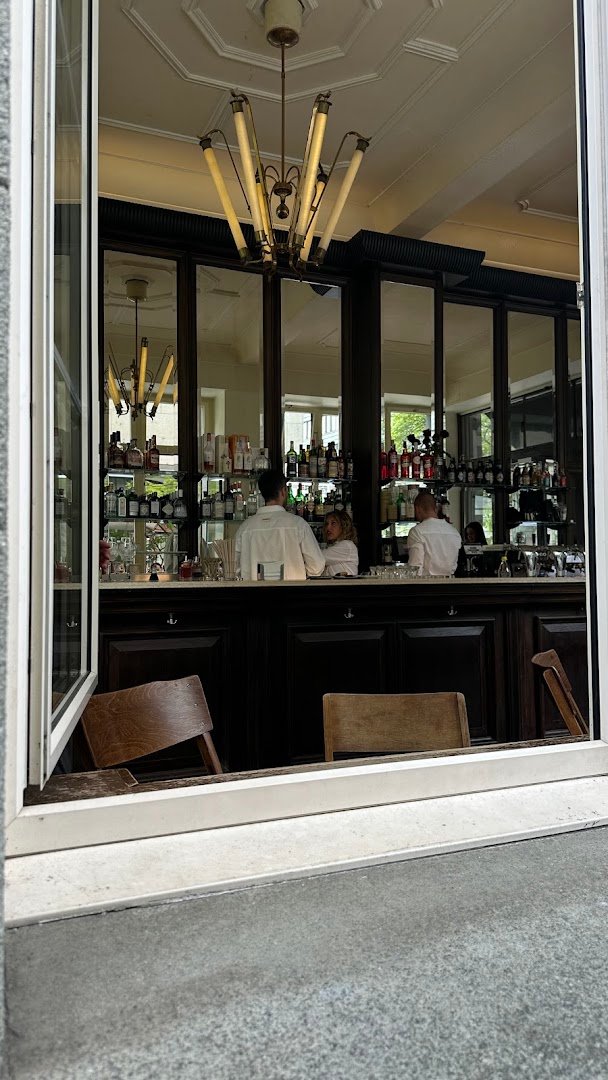 Interior of La Stanza, specialty coffee shop in Zurich