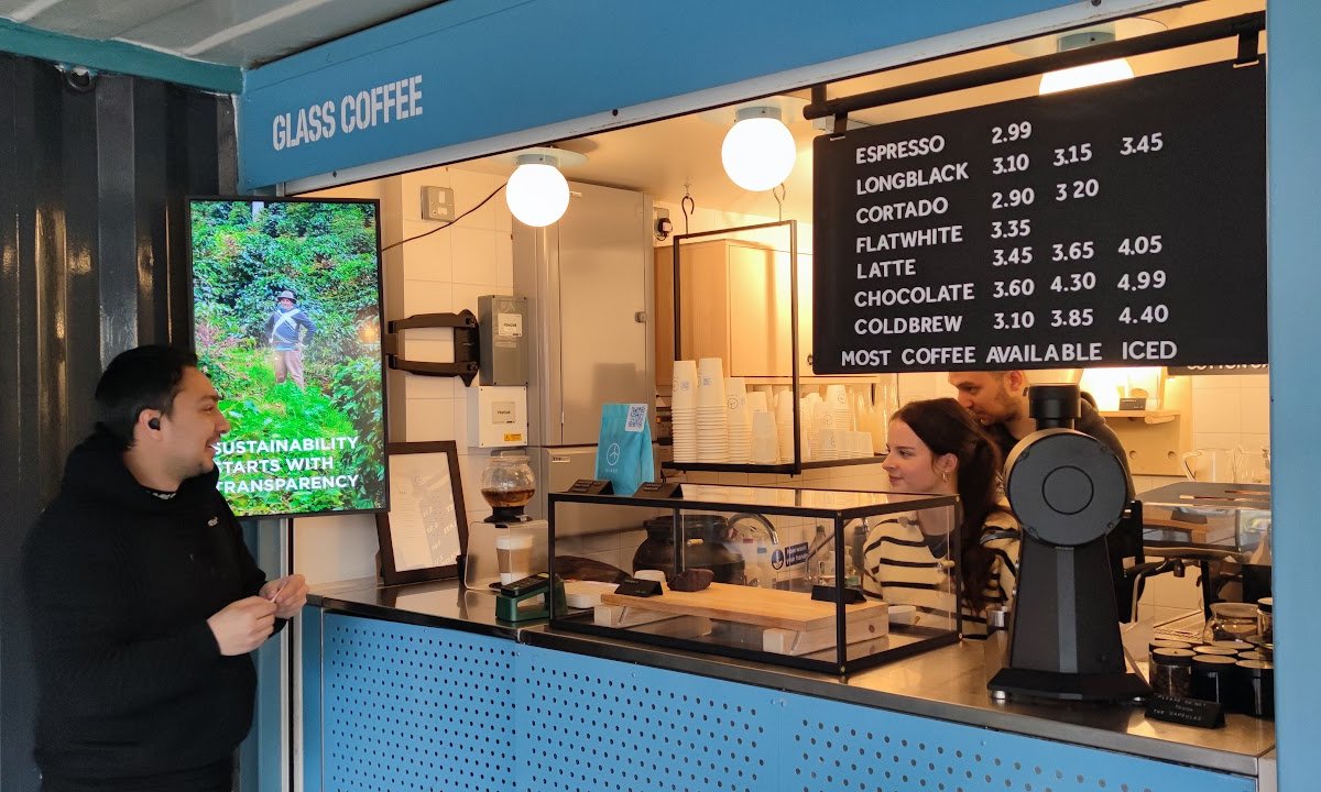 Glass Coffee specialty coffee shop in London - photo 12