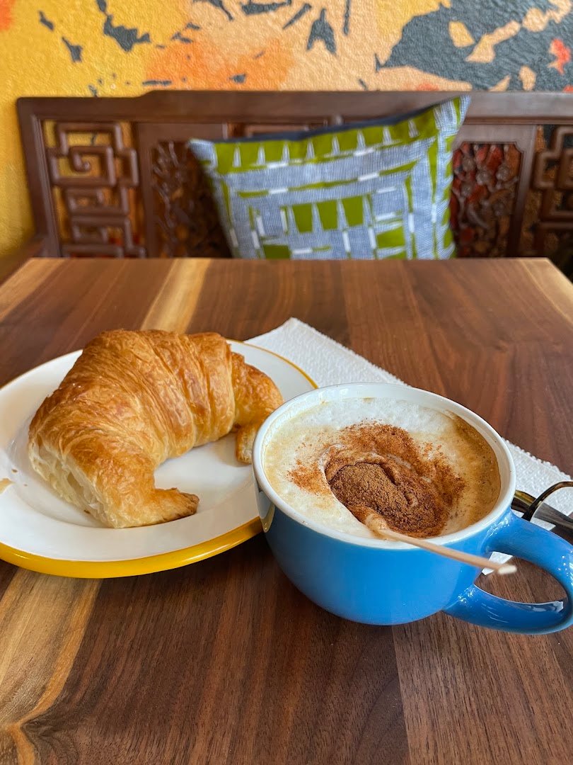 Coffee at Eremita Cafe, specialty coffee shop in Philadelphia