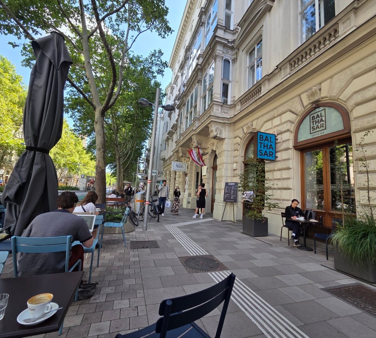 Storefront of Balthasar Coffee Bar, specialty coffee shop in Vienna