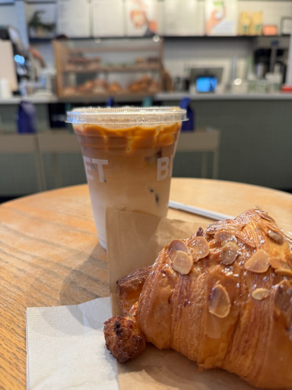 Blank Street specialty coffee shop in New York - photo 3