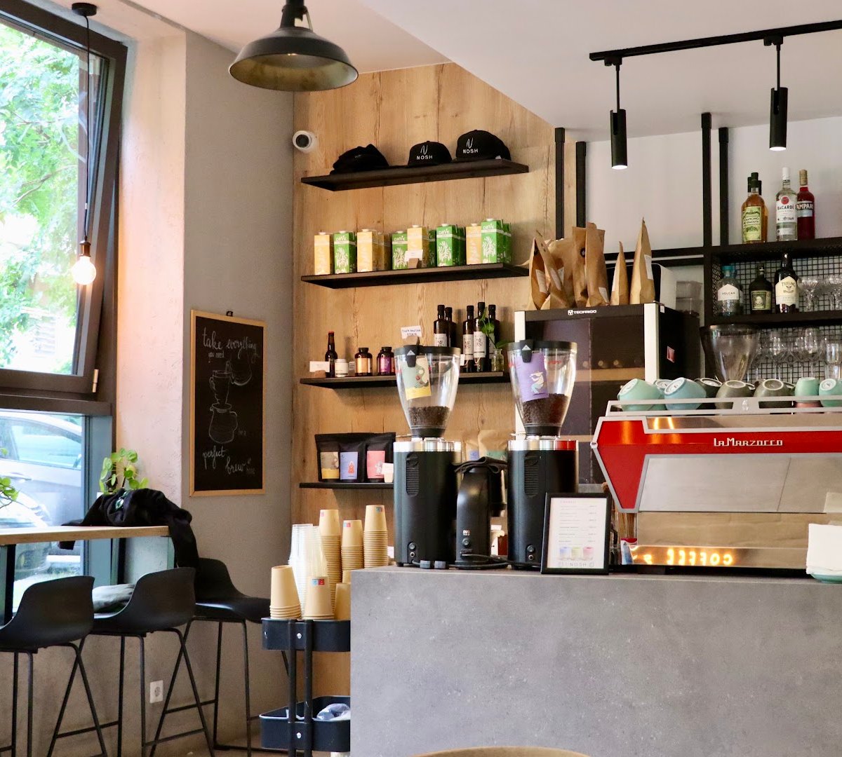 Nosh - Supreme specialty coffee shop in Budapest - photo 2