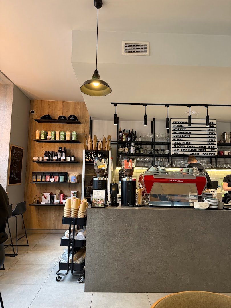 Nosh - Supreme specialty coffee shop in Budapest - photo 7