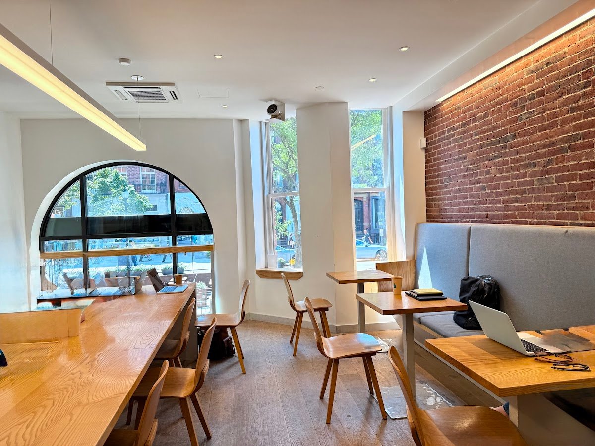 Blue Bottle Coffee specialty coffee shop in Boston - photo 5