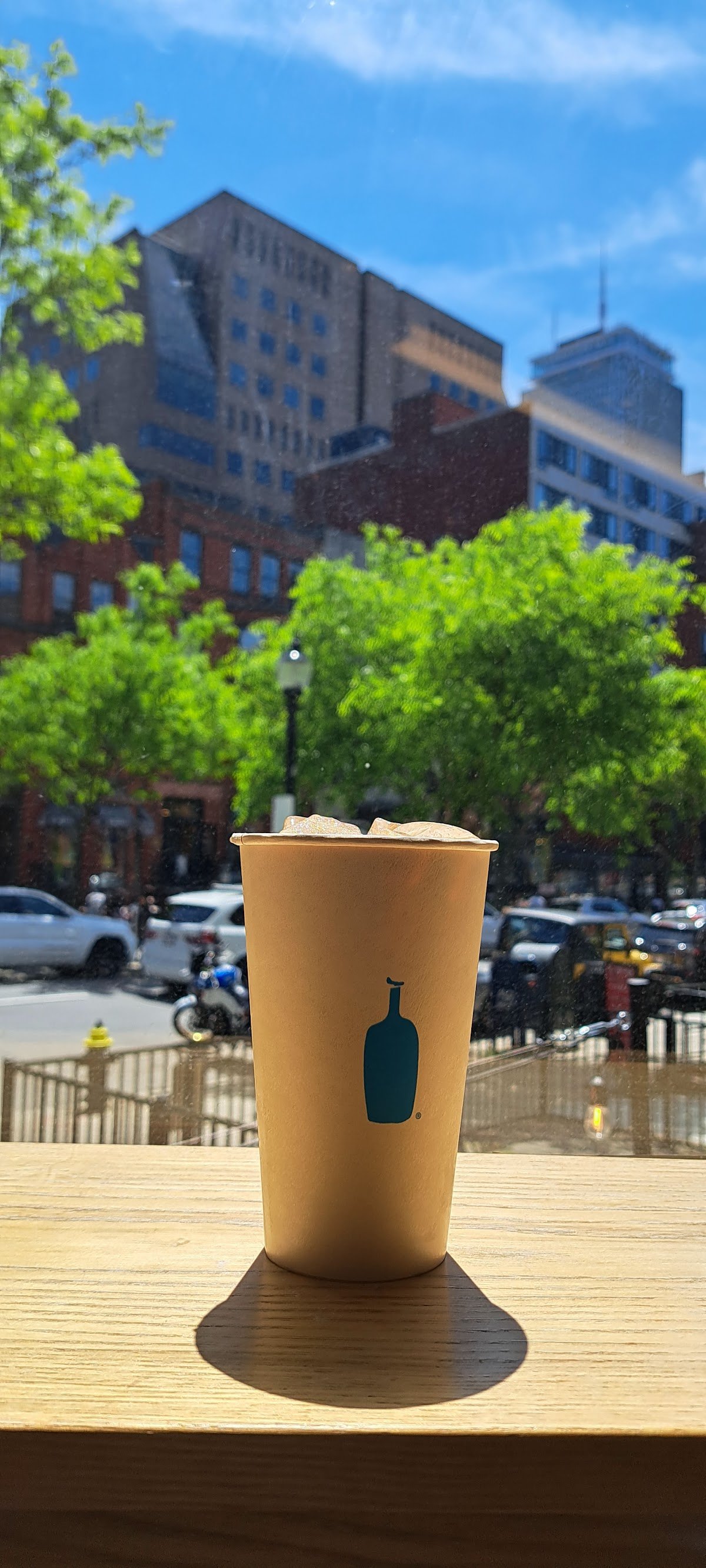 Blue Bottle Coffee specialty coffee shop in Boston - photo 7