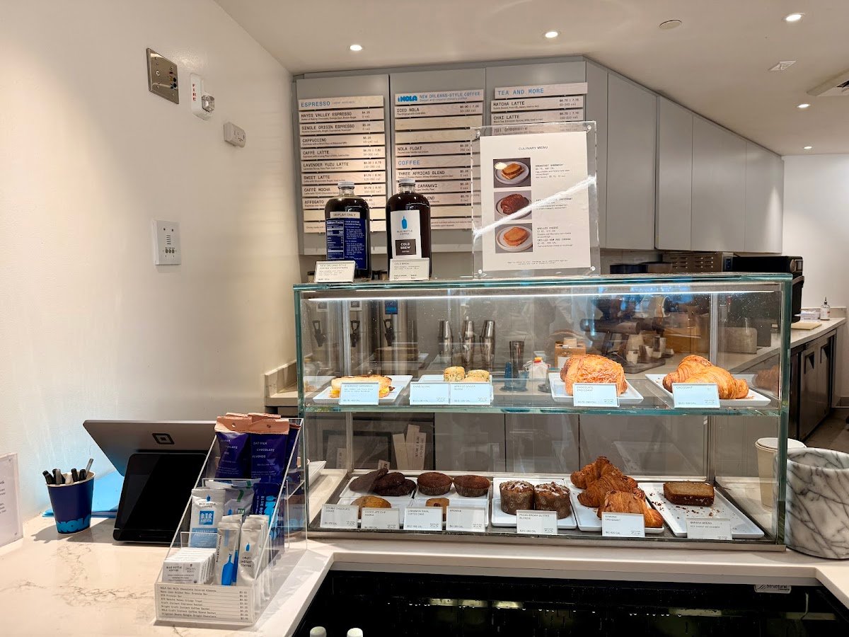 Blue Bottle Coffee specialty coffee shop in Boston - photo 8