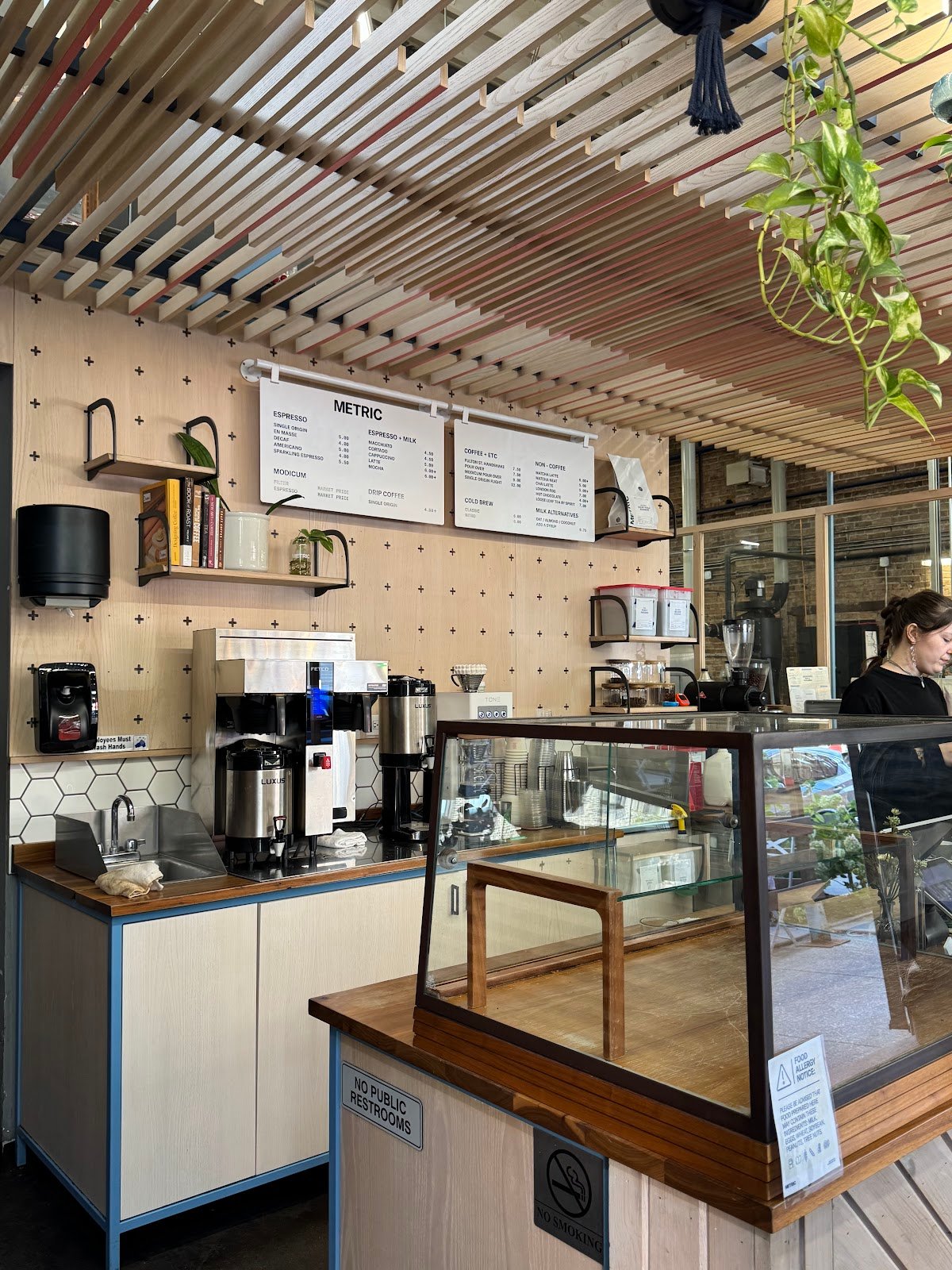 Metric specialty coffee shop in Chicago - photo 5