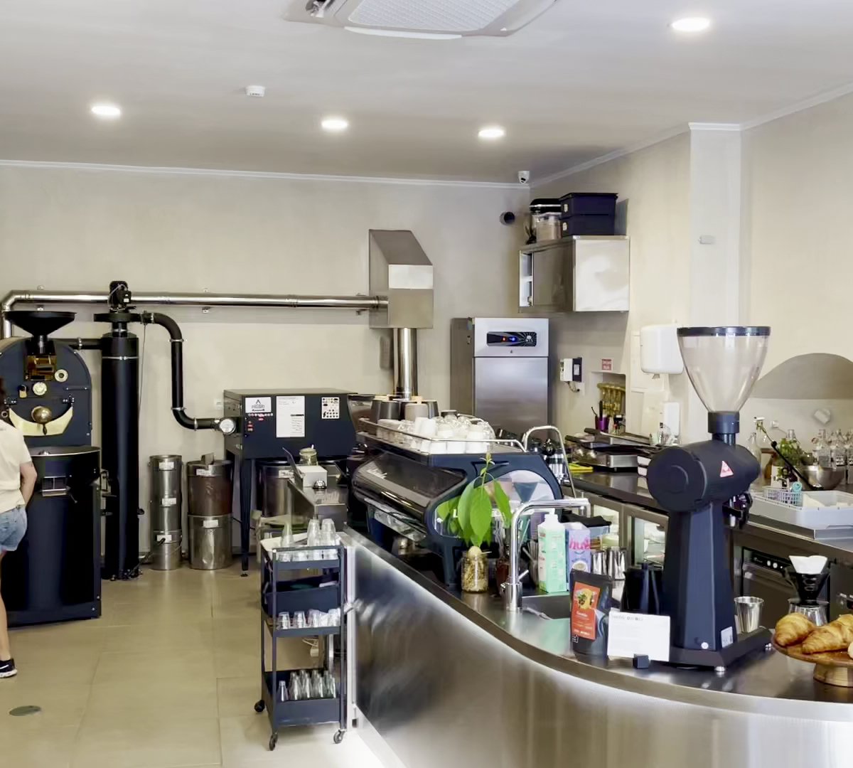 Interior of Baobá Specialty Coffee Roasters | Marvila, specialty coffee shop in Lisbon
