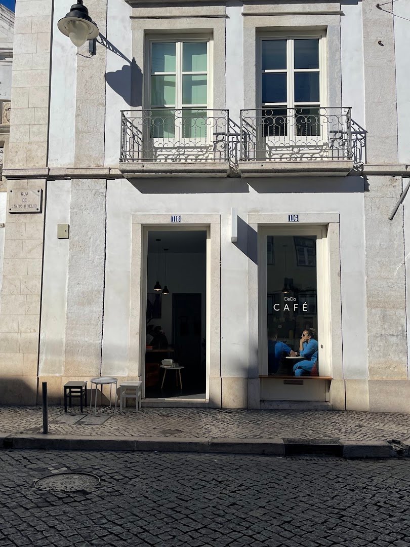 Storefront of Ele Ela Café, specialty coffee shop in Lisbon
