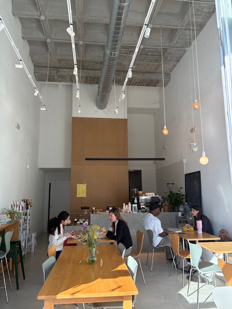 Plein Cafe & Deli specialty coffee shop in Madrid - photo 4