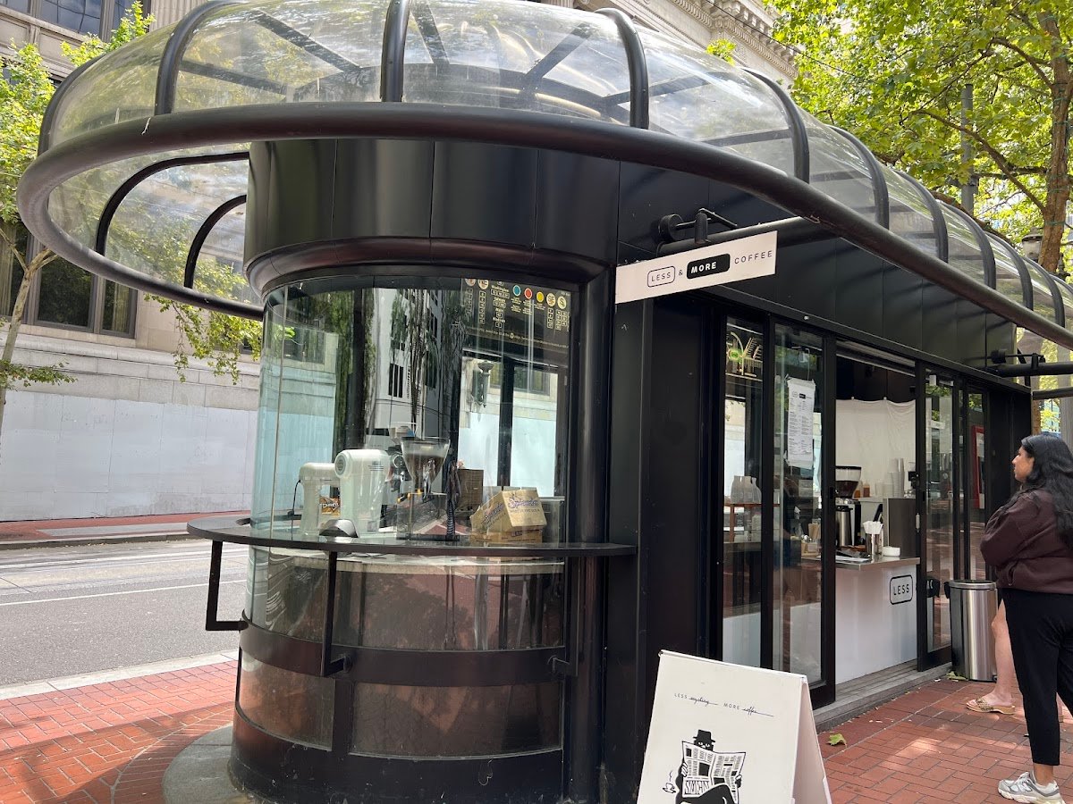 Less and more coffee specialty coffee shop in Portland - photo 4