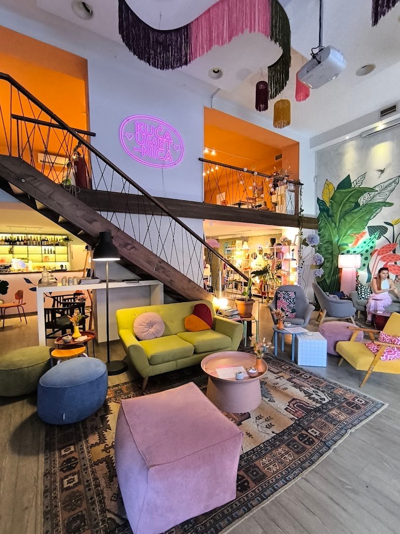 Interior of Kuća Umetnica, specialty coffee shop in Belgrade
