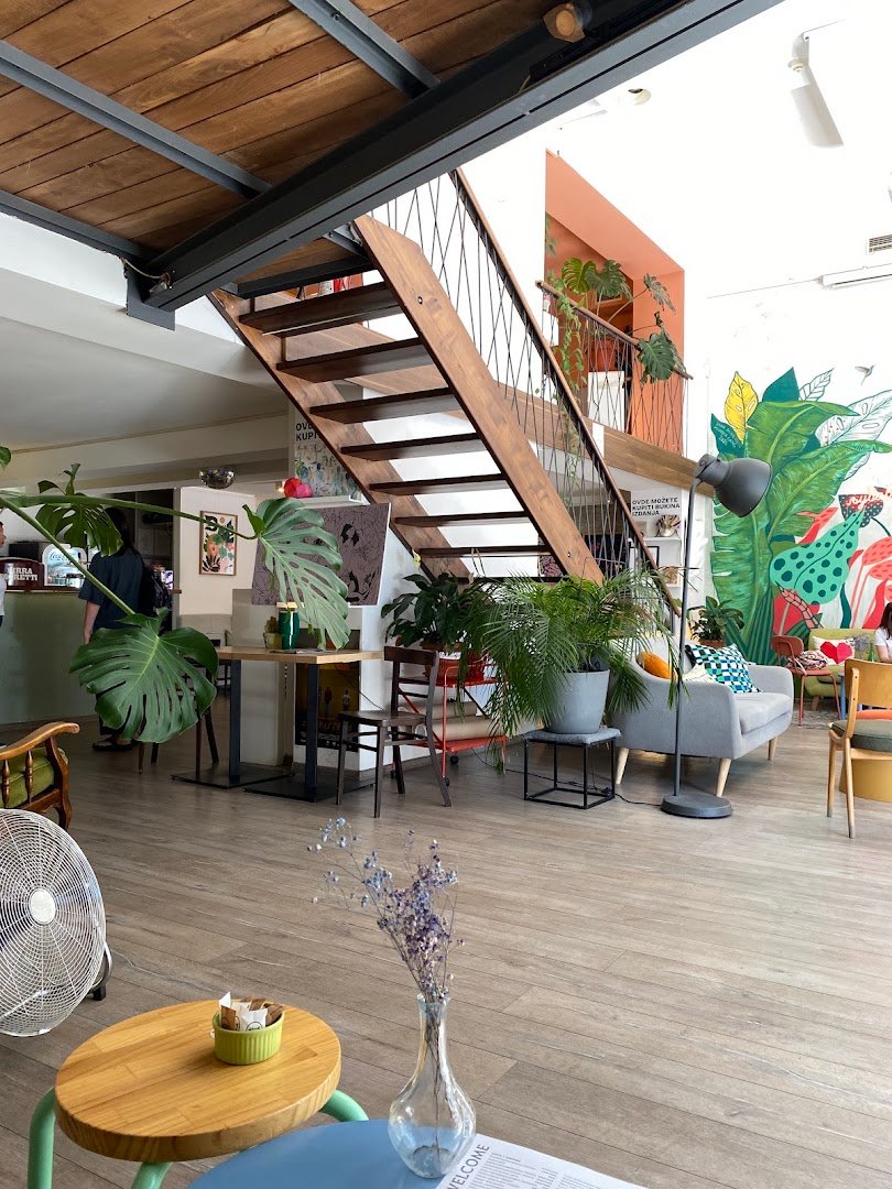 Interior of Kuća Umetnica, specialty coffee shop in Belgrade