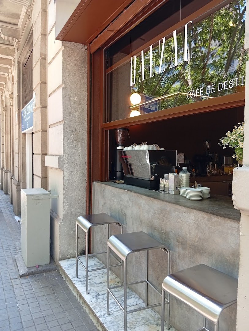 Balzac Café specialty coffee shop in Barcelona - photo 3