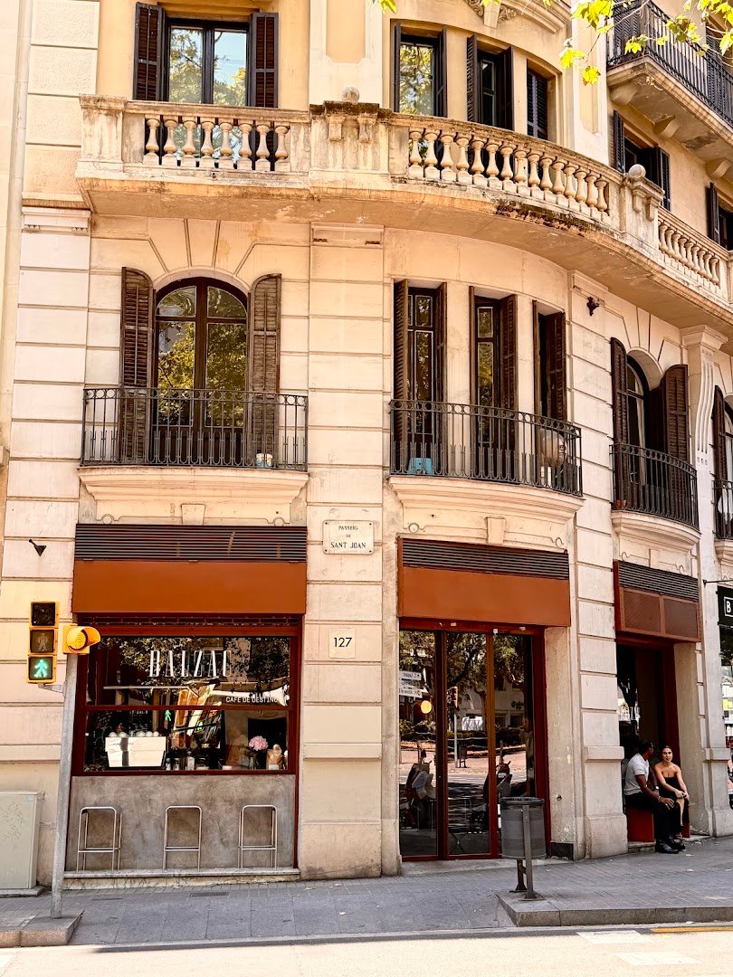 Balzac Café specialty coffee shop in Barcelona - photo 7