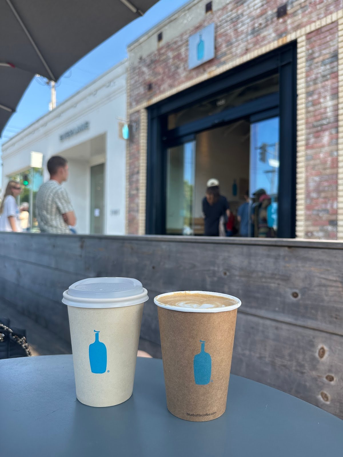 Blue Bottle Coffee specialty coffee shop in Los Angeles - photo 3