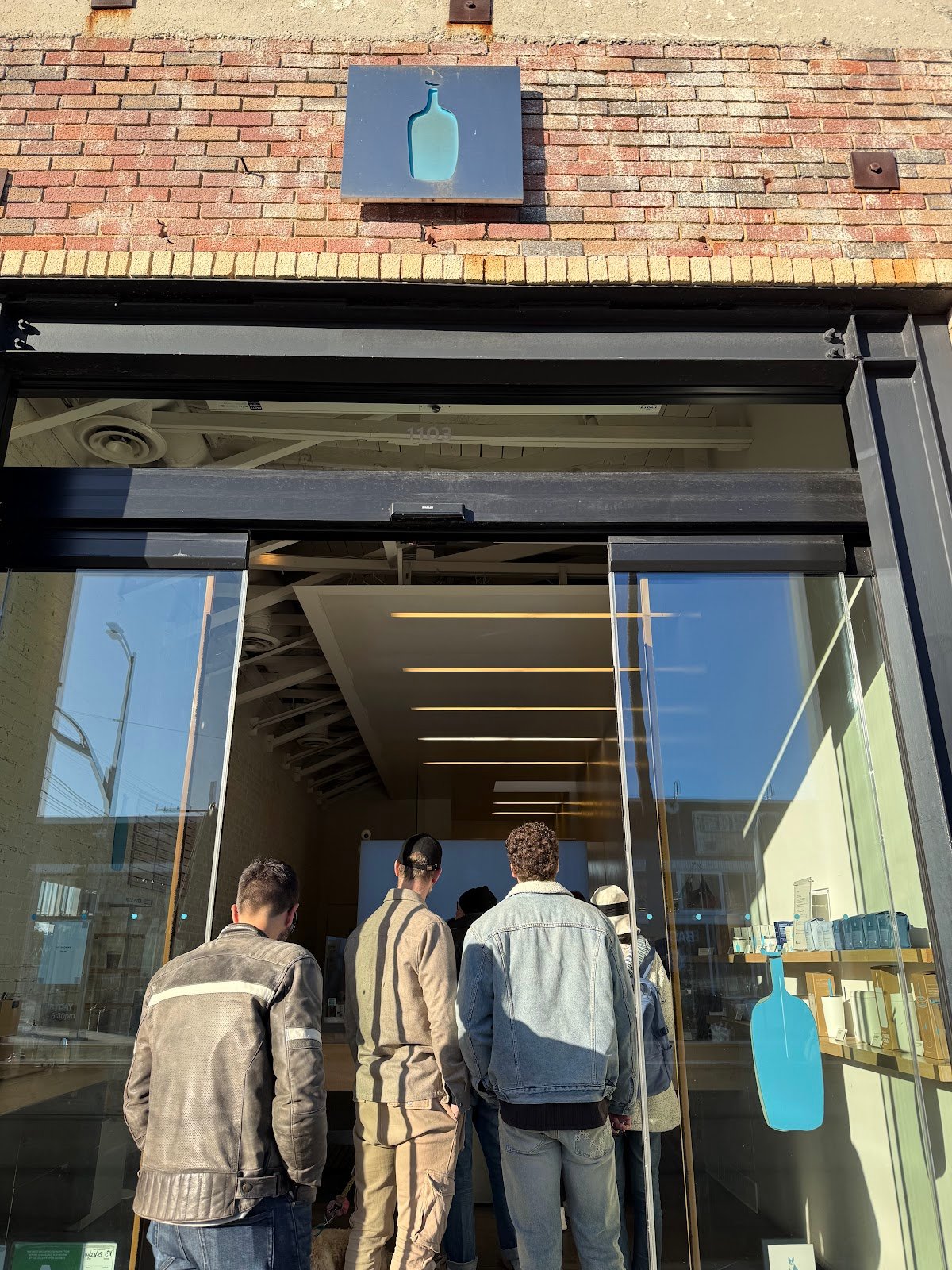 Blue Bottle Coffee specialty coffee shop in Los Angeles - photo 5