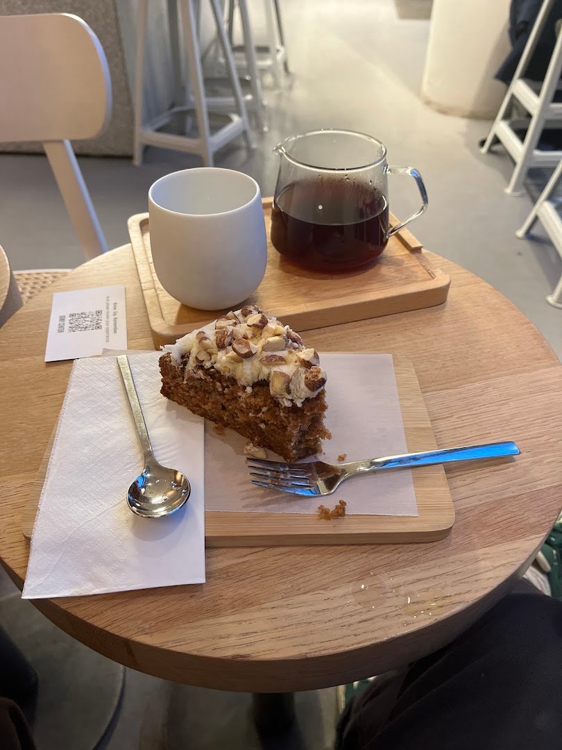 THE BARN Coffee Roasters Berlin specialty coffee shop in Berlin - photo 9