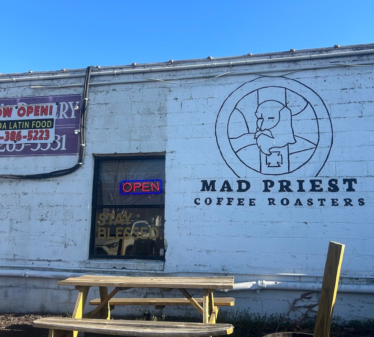 Mad Priest Coffee Roasters specialty coffee shop in Chattanooga - photo 4