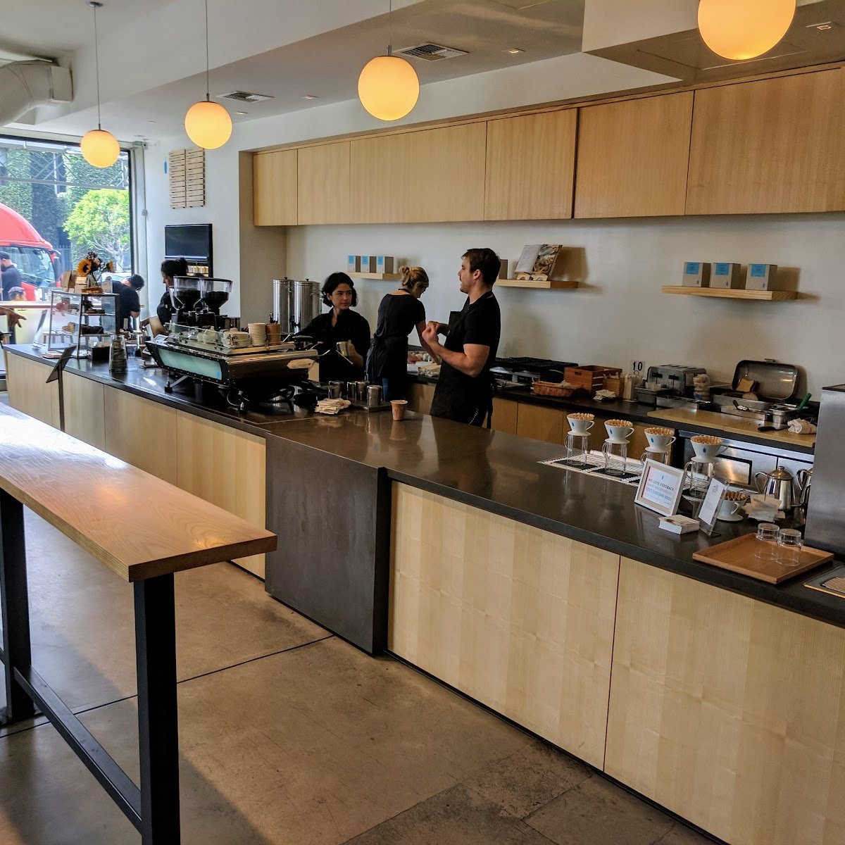 Blue Bottle Coffee specialty coffee shop in Los Angeles - photo 4